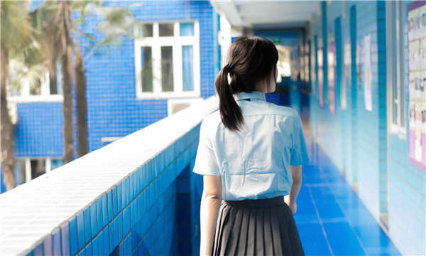 新青如何找到一个可以帮助我生孩子的女人？